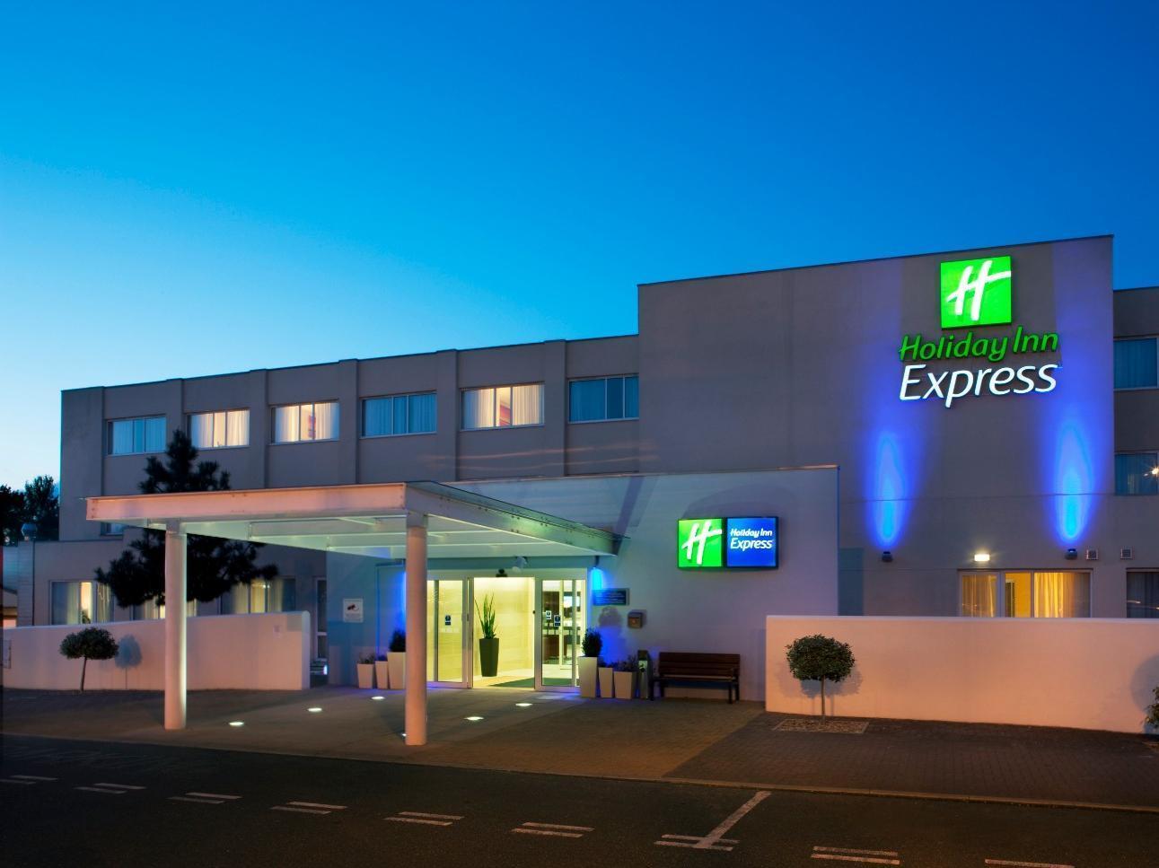 Holiday Inn Express Norwich By Ihg Drayton  Exterior photo
