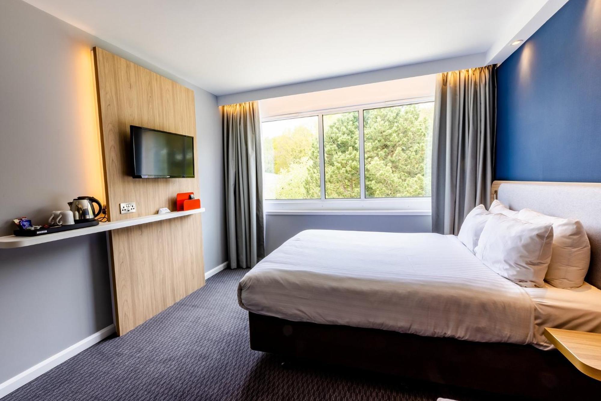 Holiday Inn Express Norwich By Ihg Drayton  Exterior photo