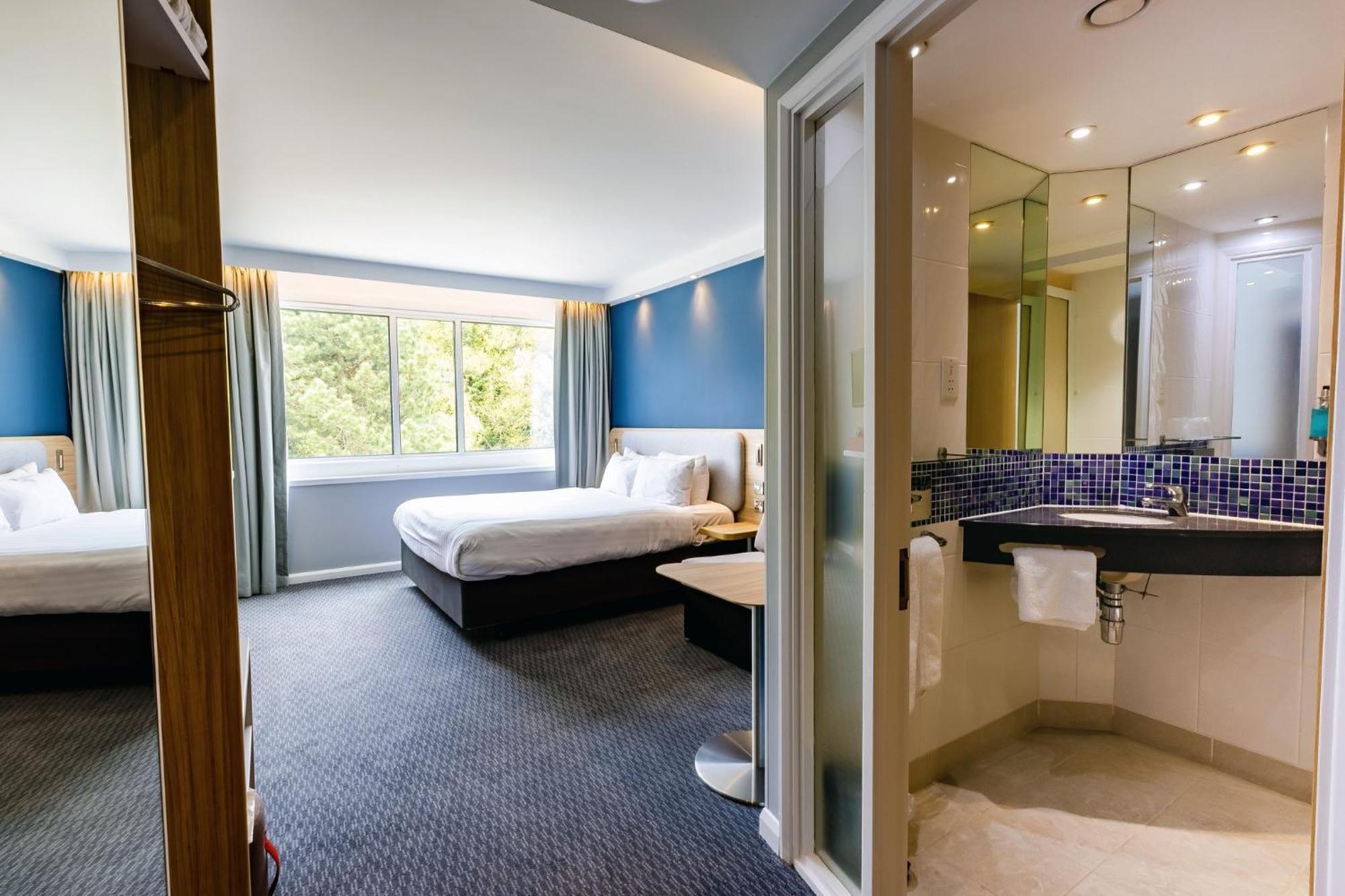 Holiday Inn Express Norwich By Ihg Drayton  Exterior photo